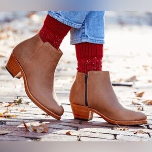 Adelante “The Granada” Handmade Leather Ankle Boot - Desert Color, Size 8.5 D